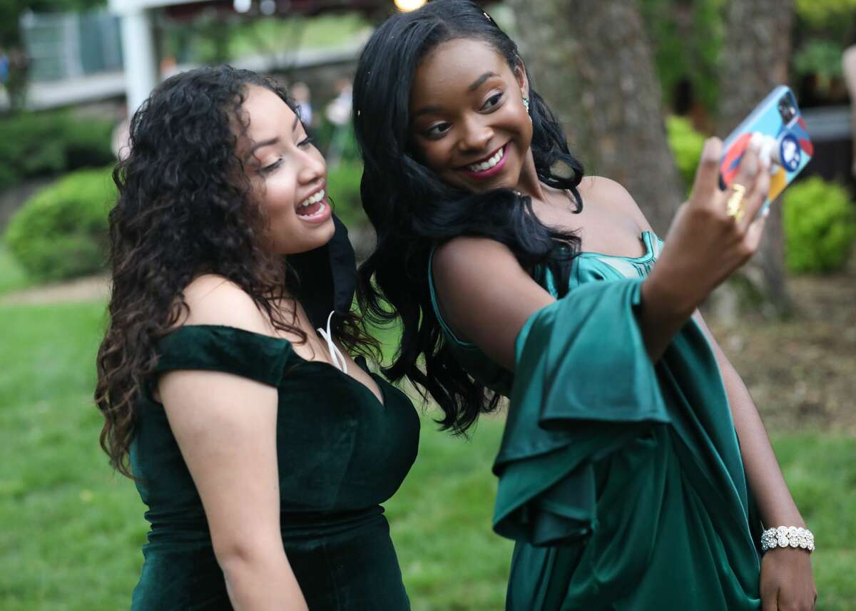 Stratford's Bunnell High School held its prom on June 3, 2021 at Villa Bianca in Seymour. Were you SEEN?