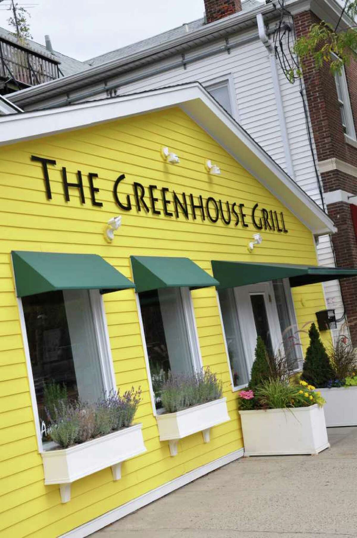 Greenhouse Grill sprouts in downtown Fairfield