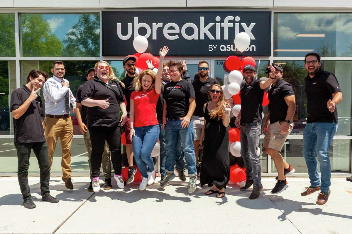 The electronics repair shop uBreakiFix has opened a location at 901 Bridgeport Avenue, Suite 109, in Shelton. The business offers repairs on smartphones, tablets, computers and more.
