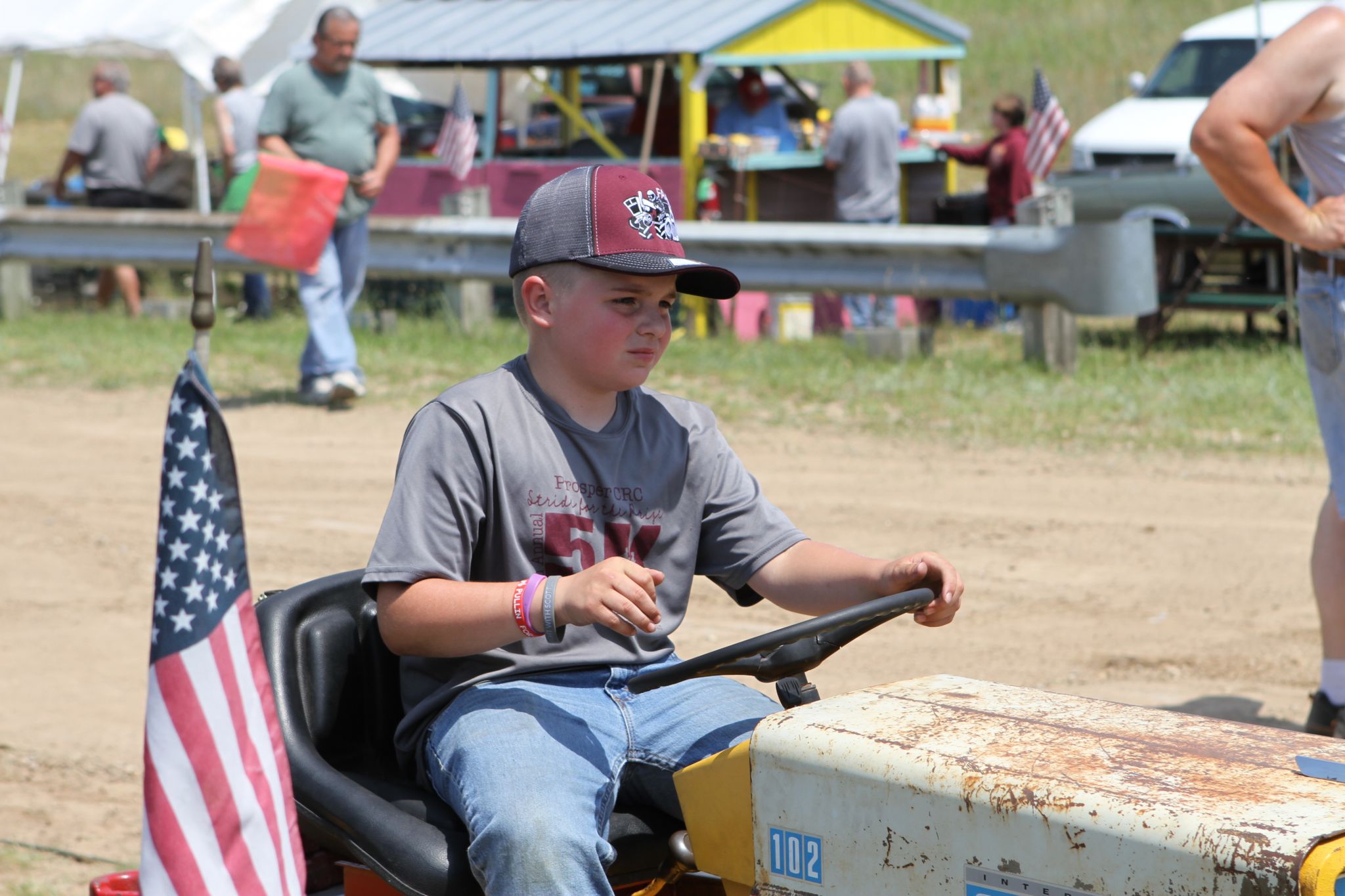 Lawnmowers Tractors Pull In Crowd For Big Rapids Event