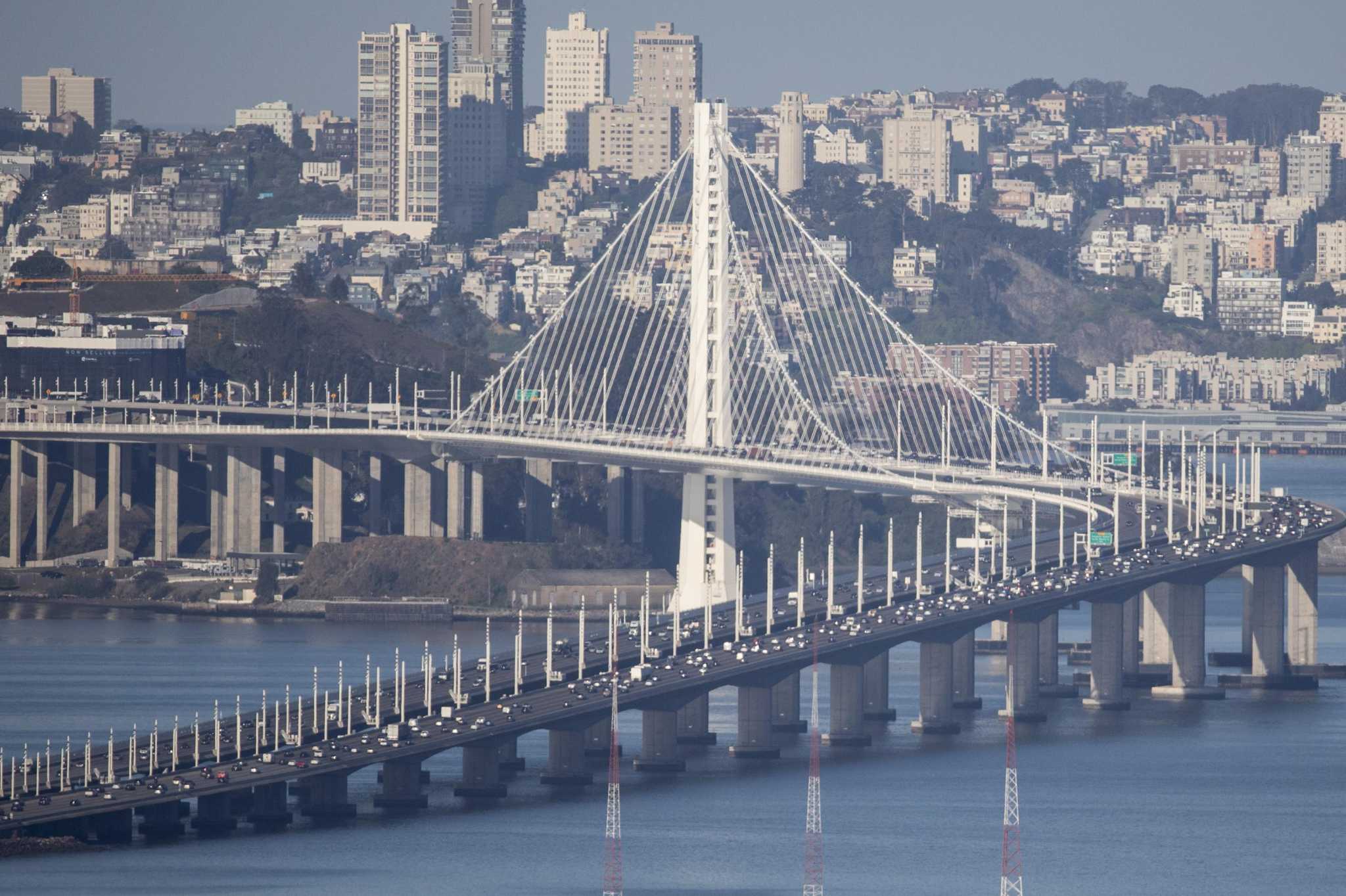 Hundreds of bicyclists take over the lower deck of the Bay Bridge - Vimarsana News