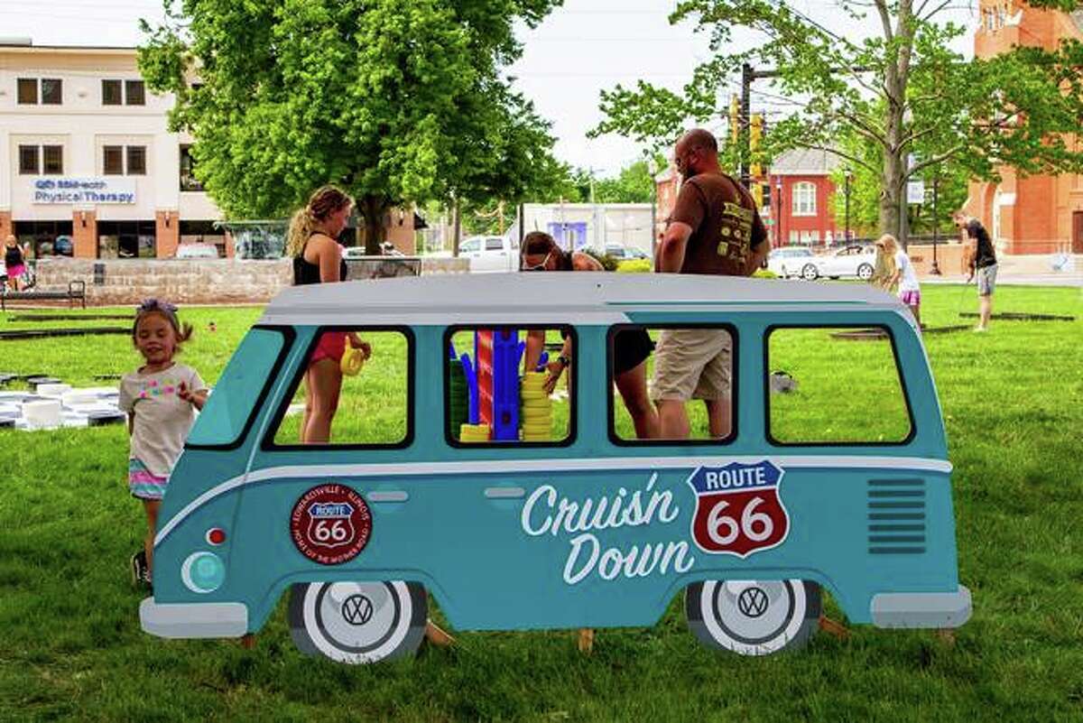 Community & classic cars Edwardsville Route 66 Festival brings back