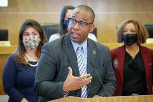 It’s official: Millard House II will become HISD’s superintendent