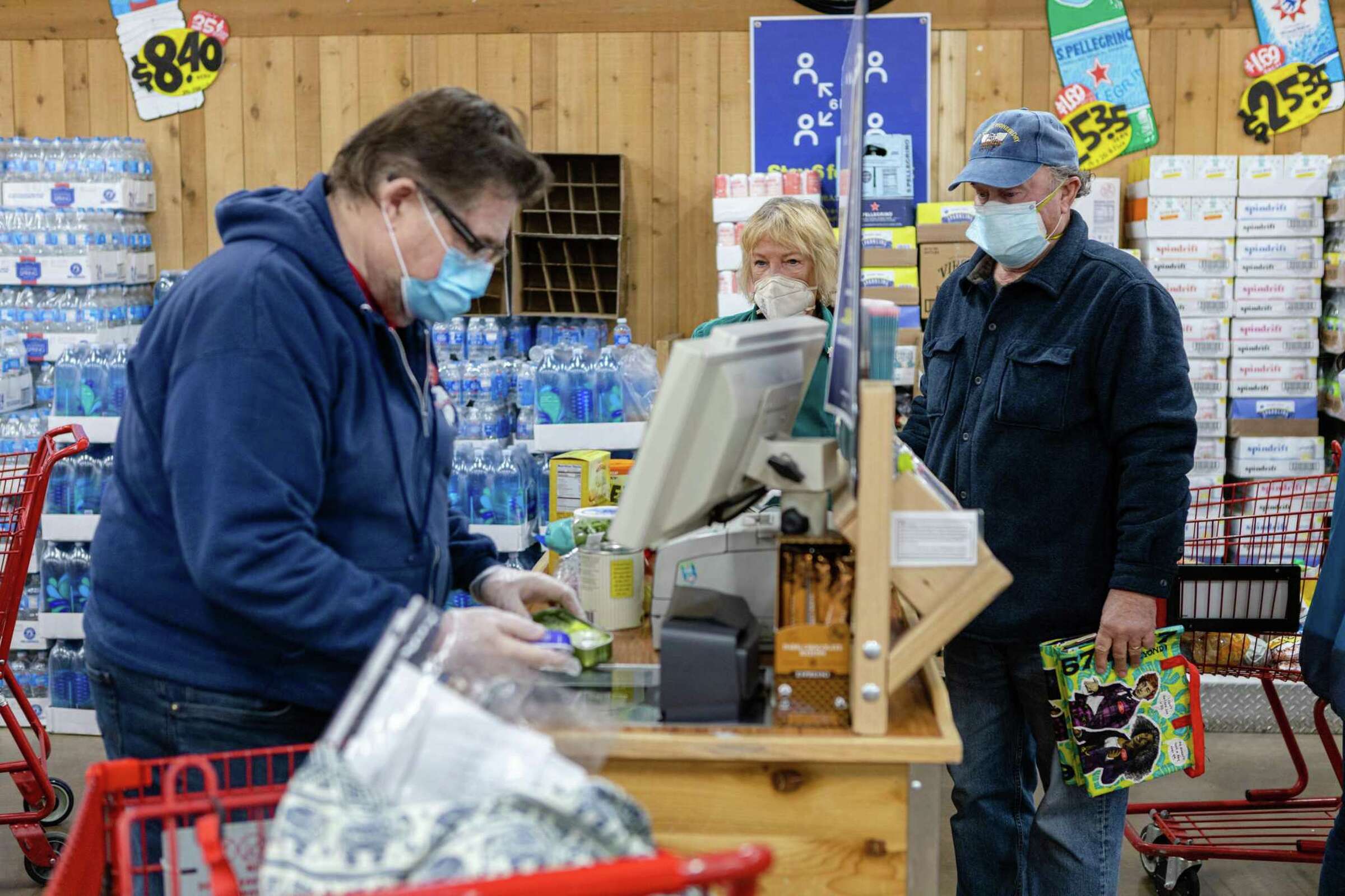 Masks At Trader Joe S Target And Other Big Stores In California What Are The Rules Now