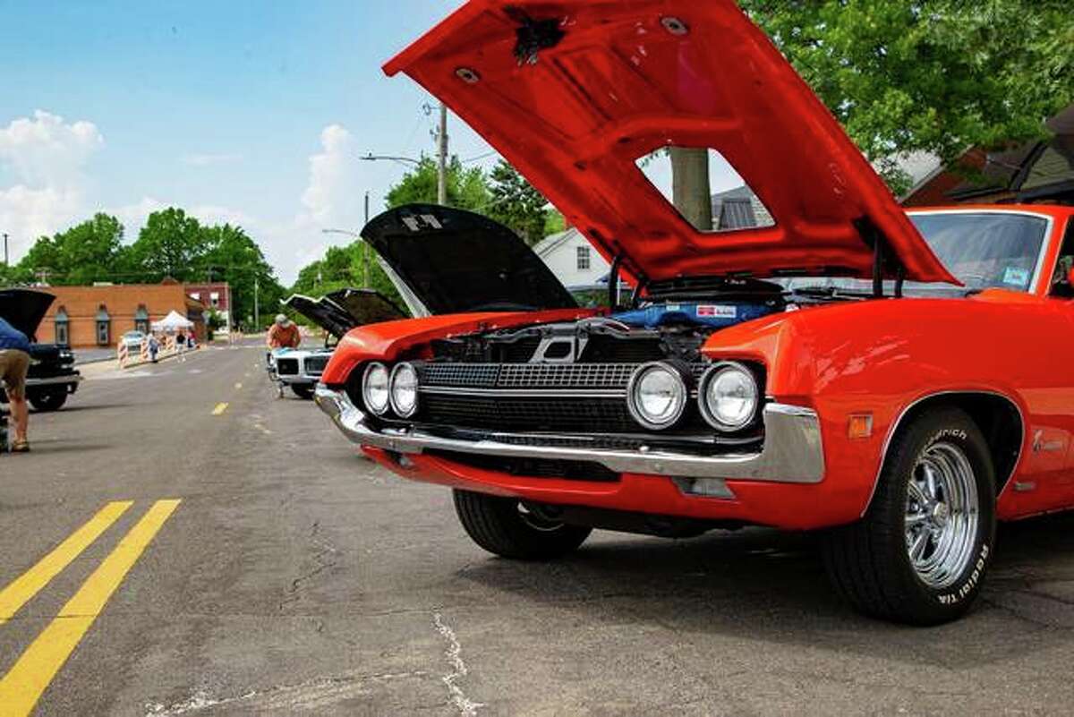 Community, classic cars Edwardsville Route 66 Festival brings out the