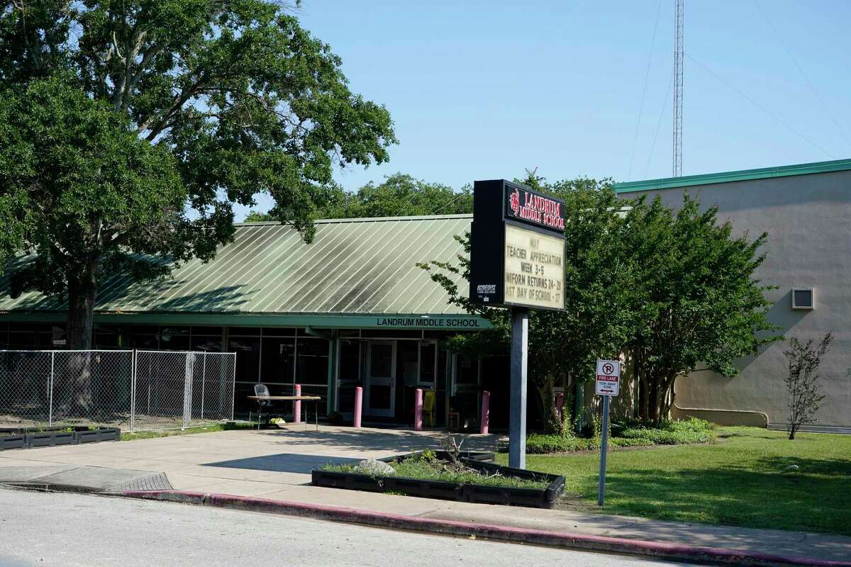 Spring Branch ISD demolishes Landrum Middle as part of 2017 school bond