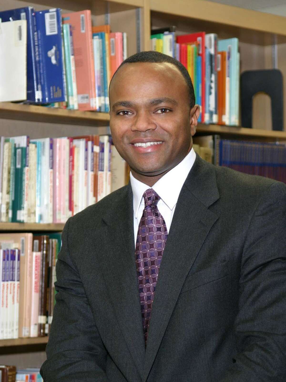 Shenendehowa schools Superintendent L. Oliver Robinson will deliver a presentation Tuesday night about how to implement full-day kindergarten.
