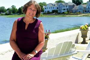 Norwalk's Lisa Brinton to challenge Bob Duff for CT Senate seat