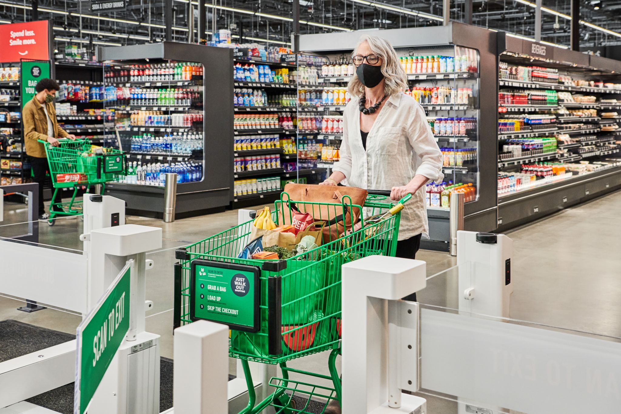 For Eastside shoppers looking for a quick and easy grocery shopping experience, the first full-service Amazon Fresh grocery store with 