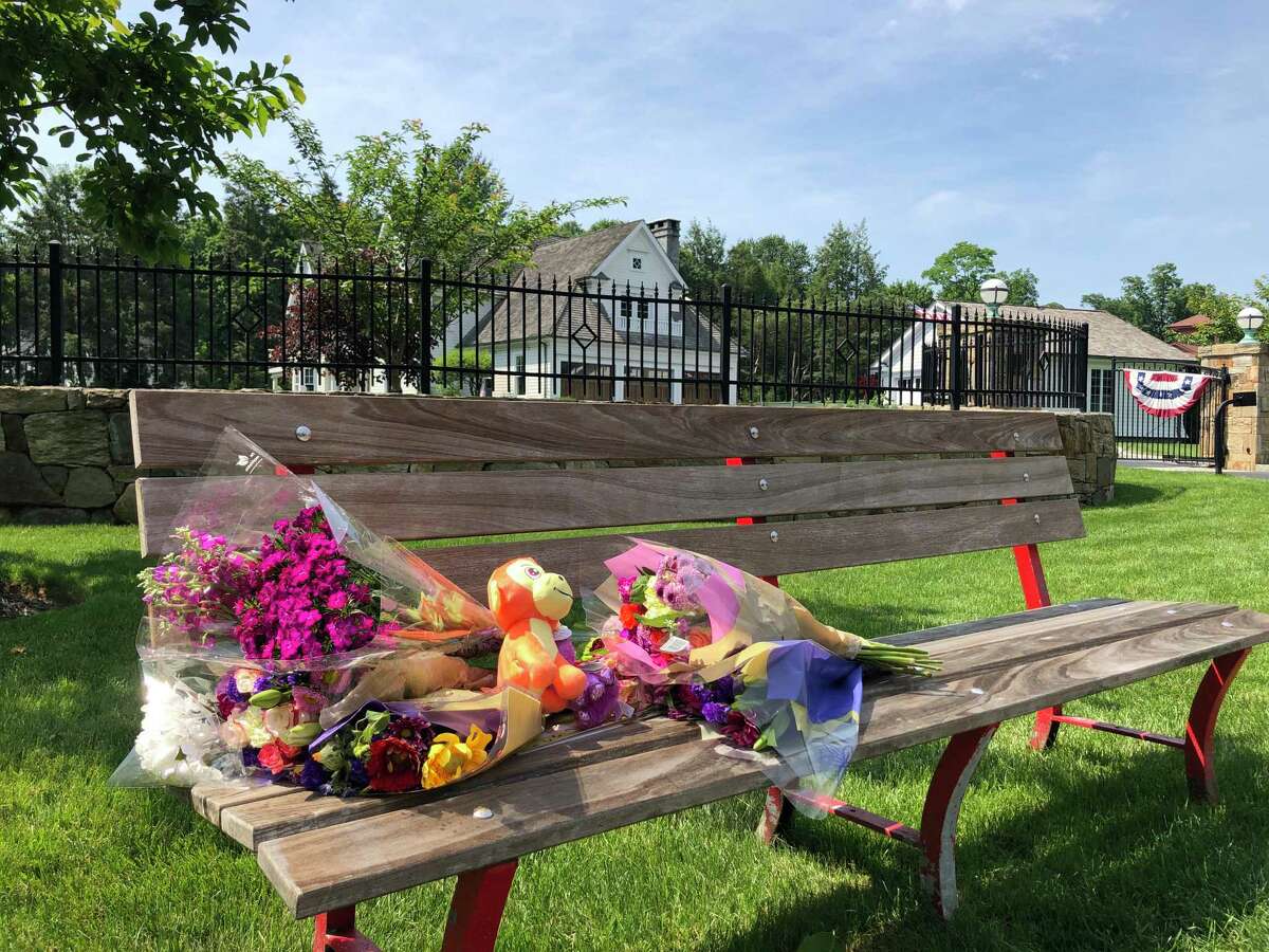 ‘A shocking tragedy’ Mother, daughter murdersuicide stuns Westport