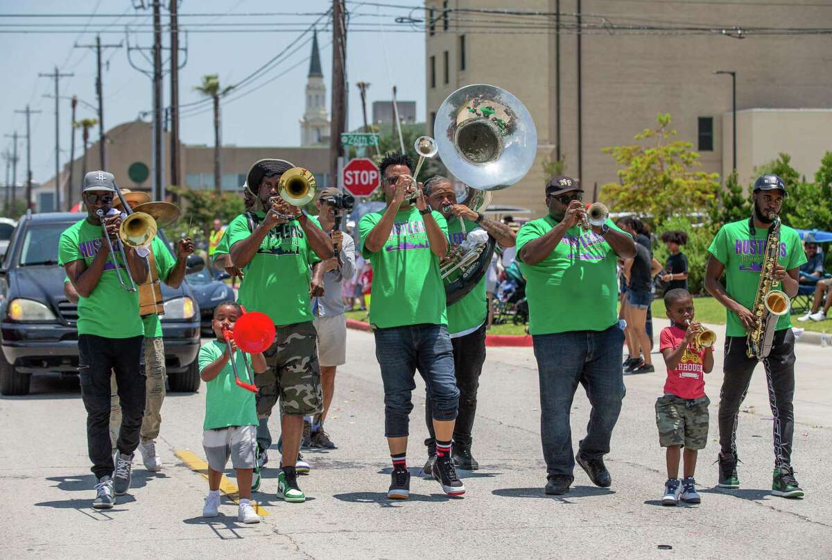 attention means bigger crowds, same joy, for Galveston