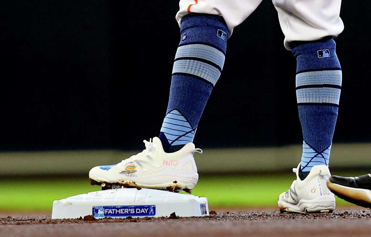 jose altuve new balance