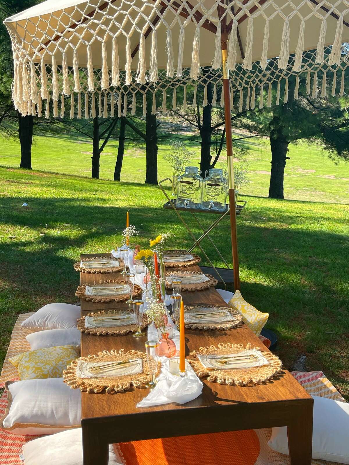 Luxury picnic services are popping up in Connecticut. Here are 7 of them.