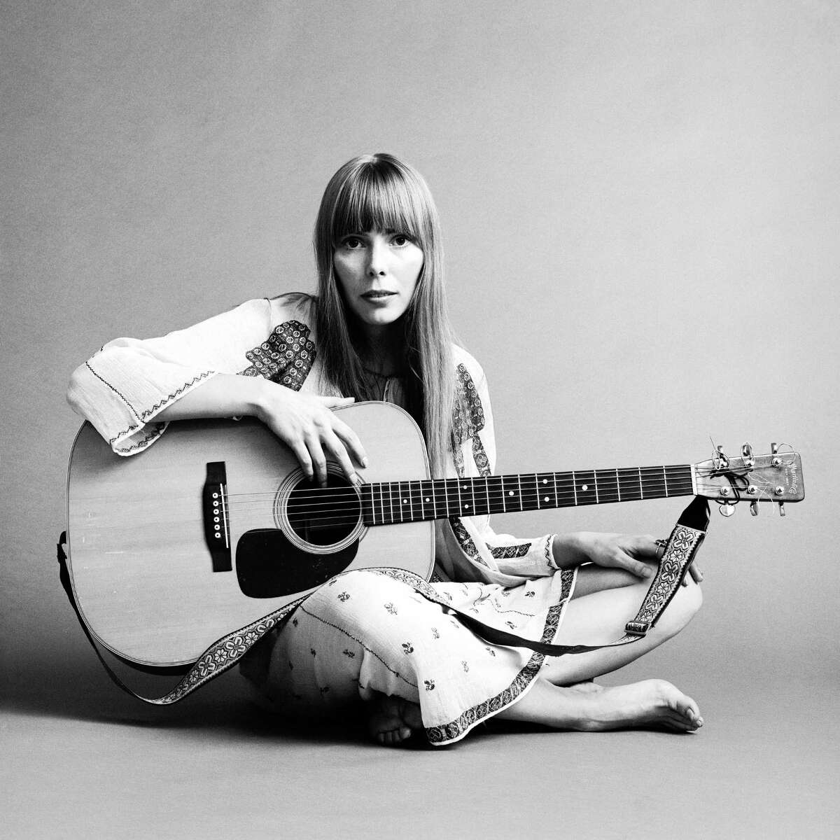 Joni Mitchell Releases Blue 50 With Outtakes And Unreleased Tracks From 1971 Classic