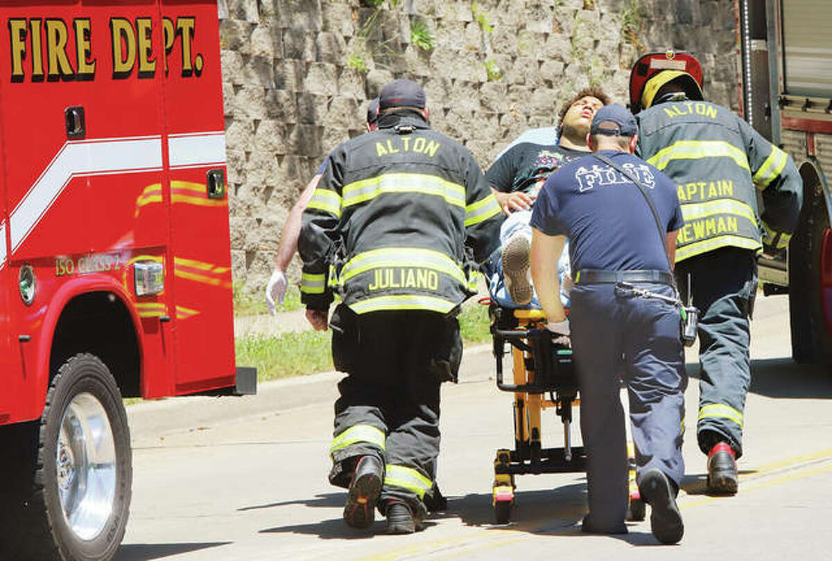 Three hurt in Alton accident