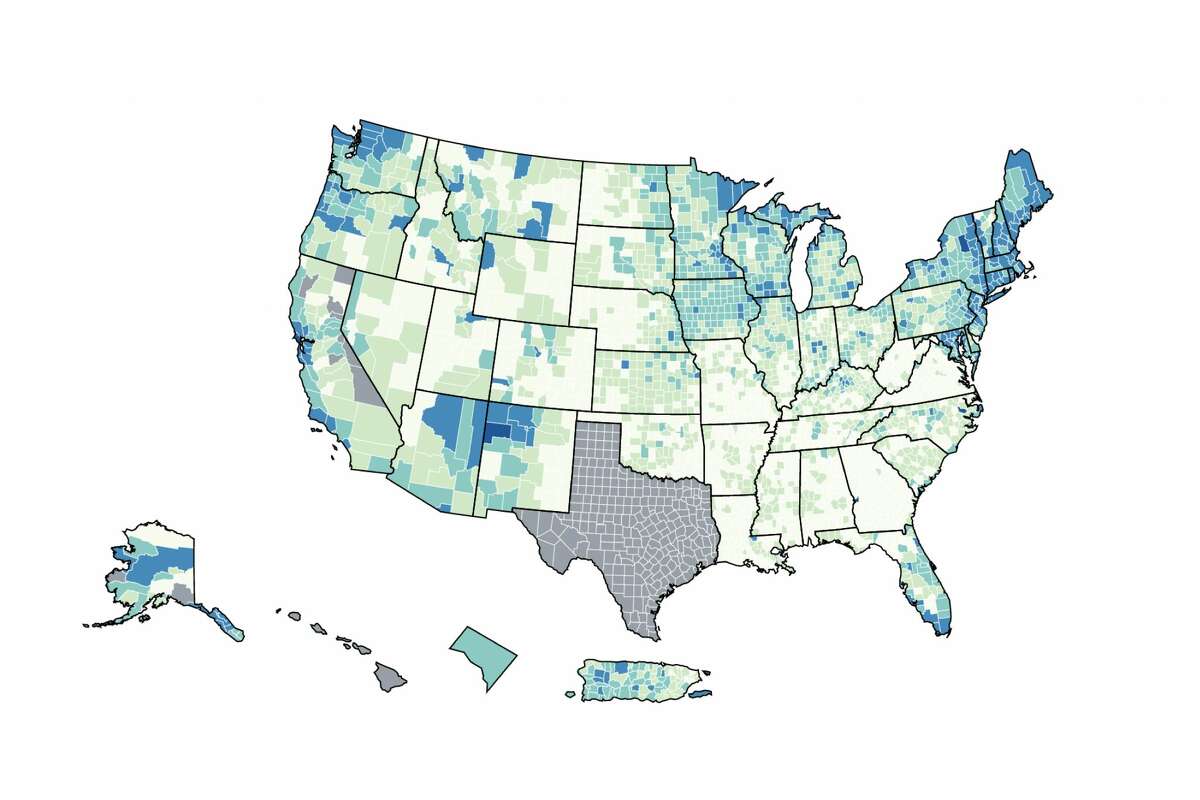 The CDC's map of fully-vaccinated residents by county.