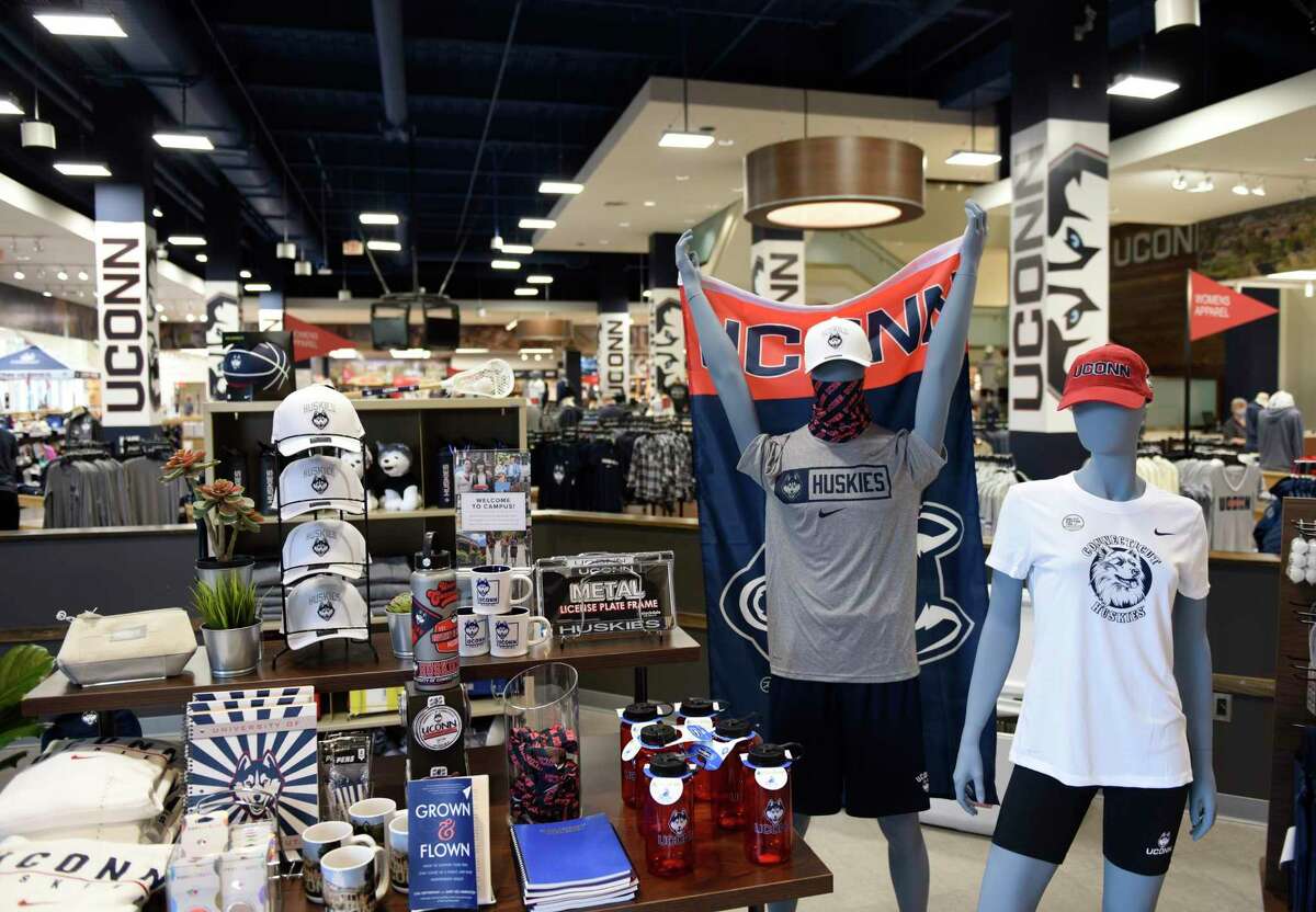 A day with UConn's Geno Auriemma A lot of practice, basketball