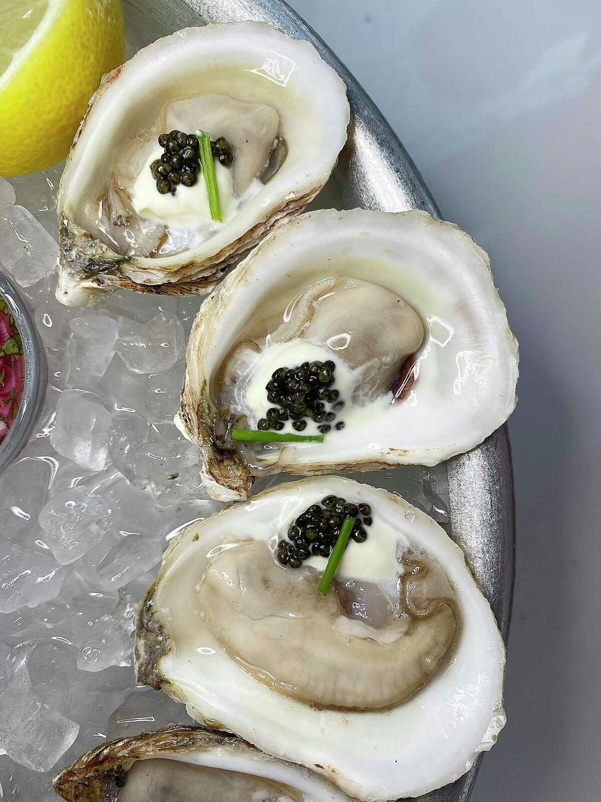 Review Little Em’s Oyster Bar brings a boutique glow to seafood in San