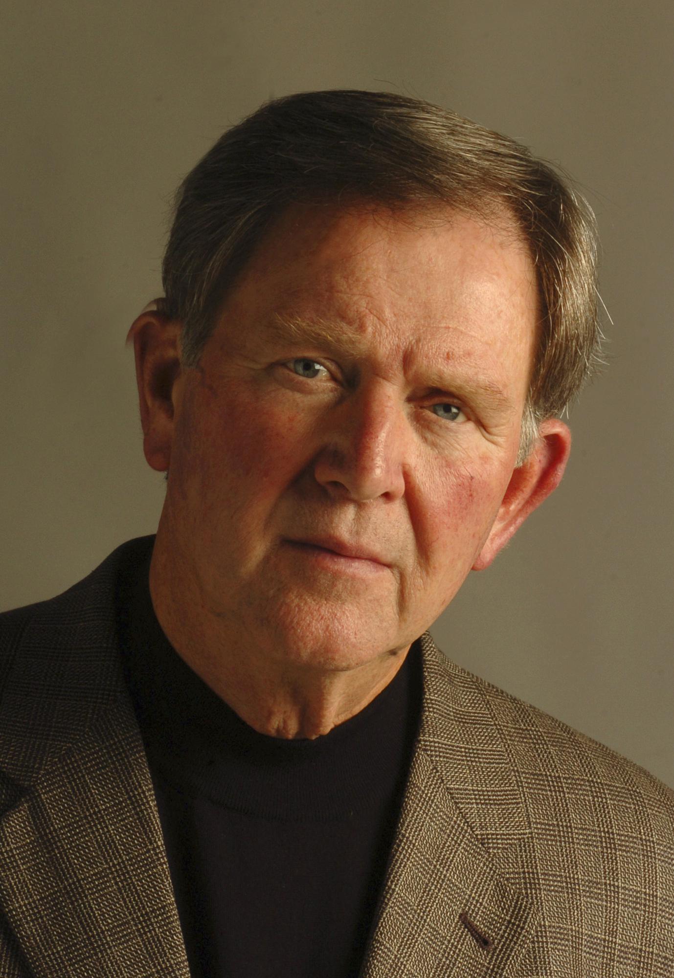 Larry Walker, former Express-News publisher and CEO, dead at 79 - Vimarsana News