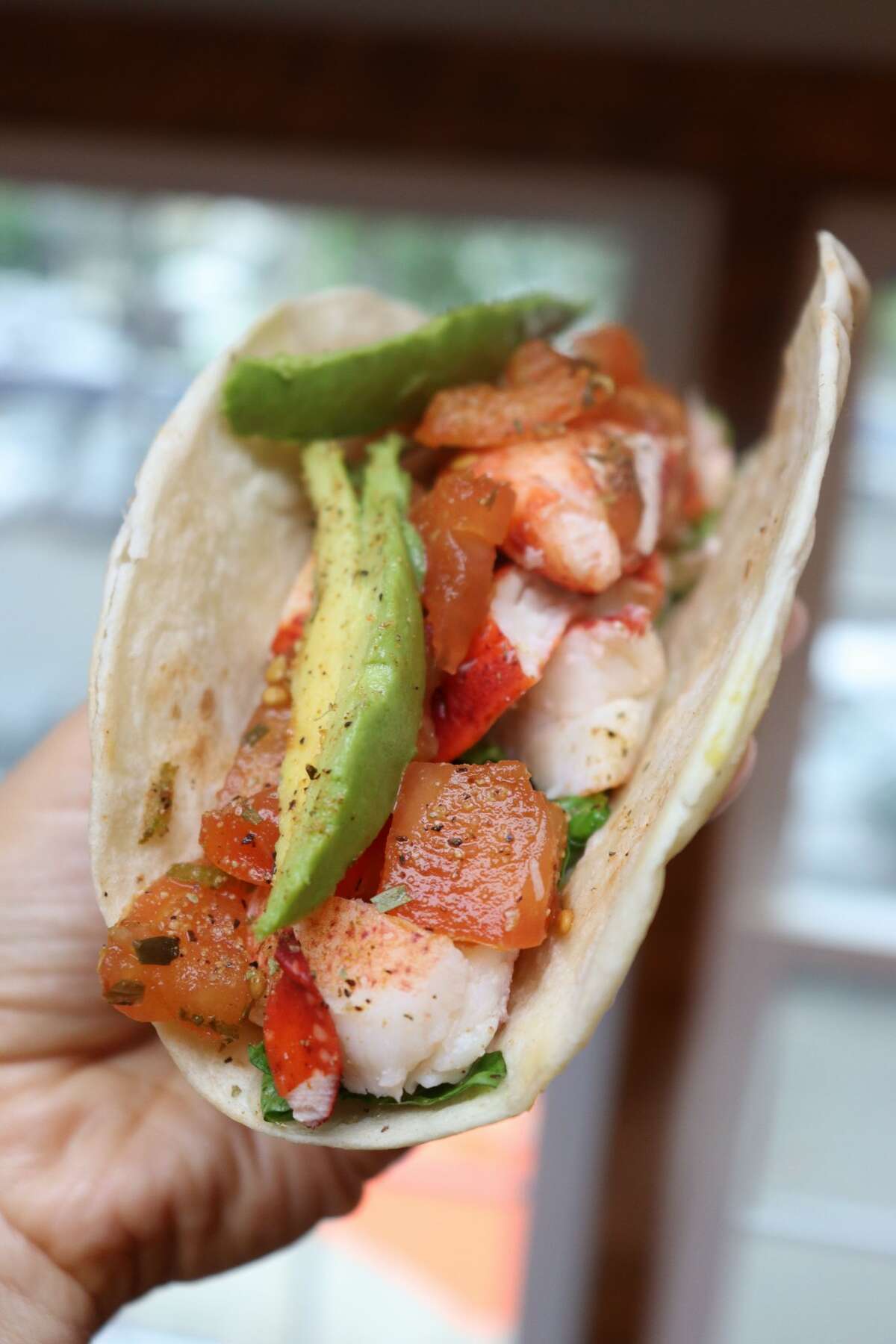 CT lobster roll restaurant LobsterCraft, already in Greenwich and Fairfield, opens third location