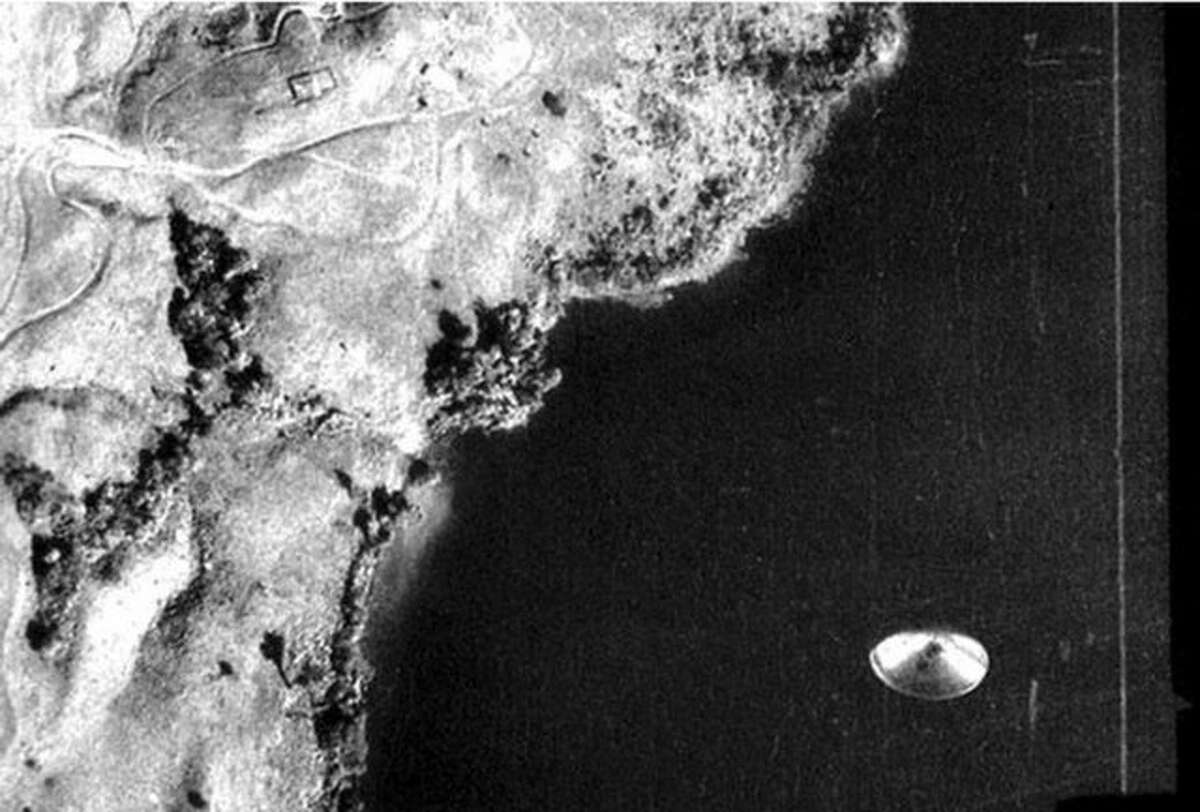 UFO photographed over Lake Cote, Costa Rica. September 1971.