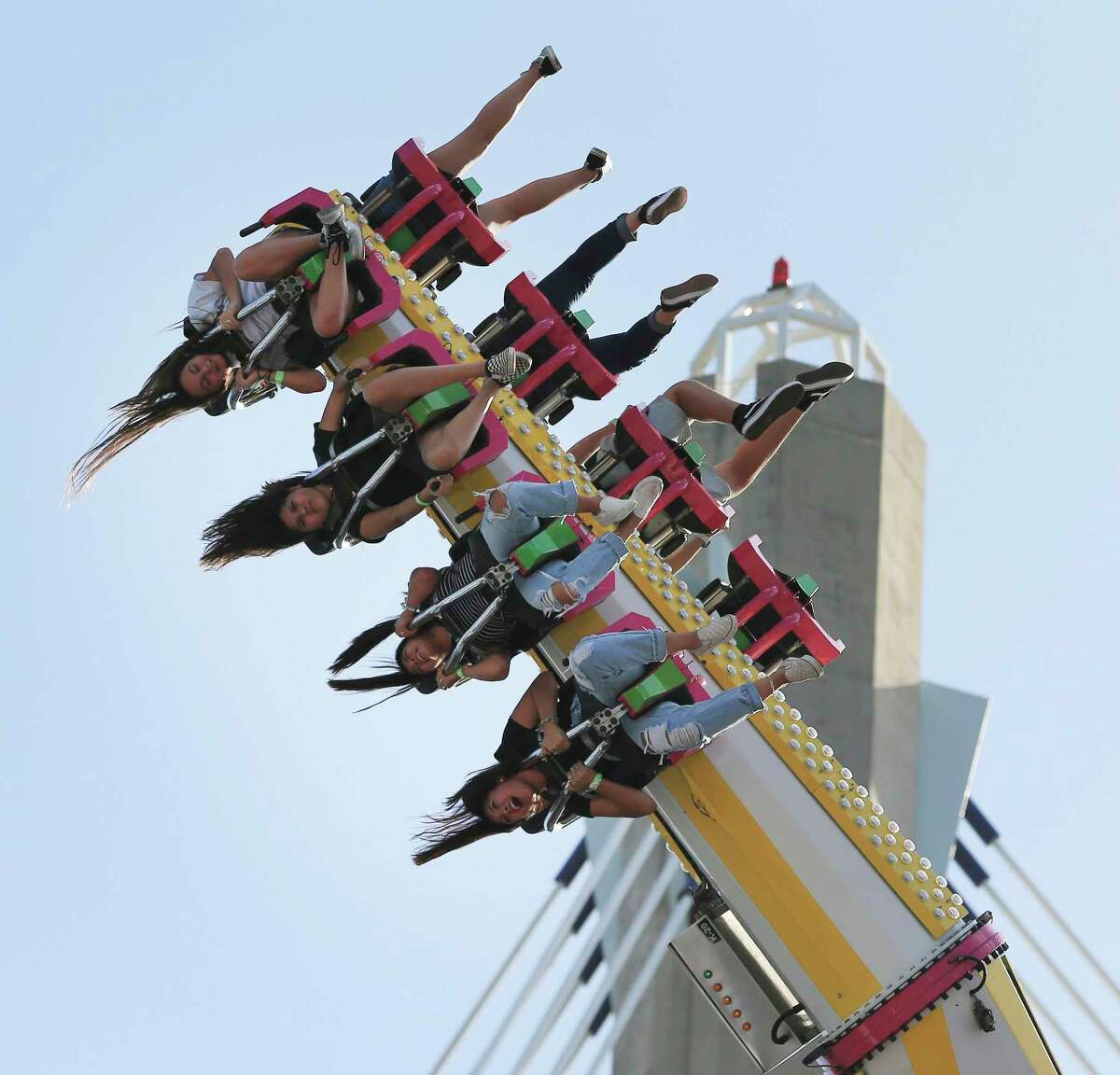 ‘I missed it’ — Fiesta Carnival brings rides and fun back to San Antonio