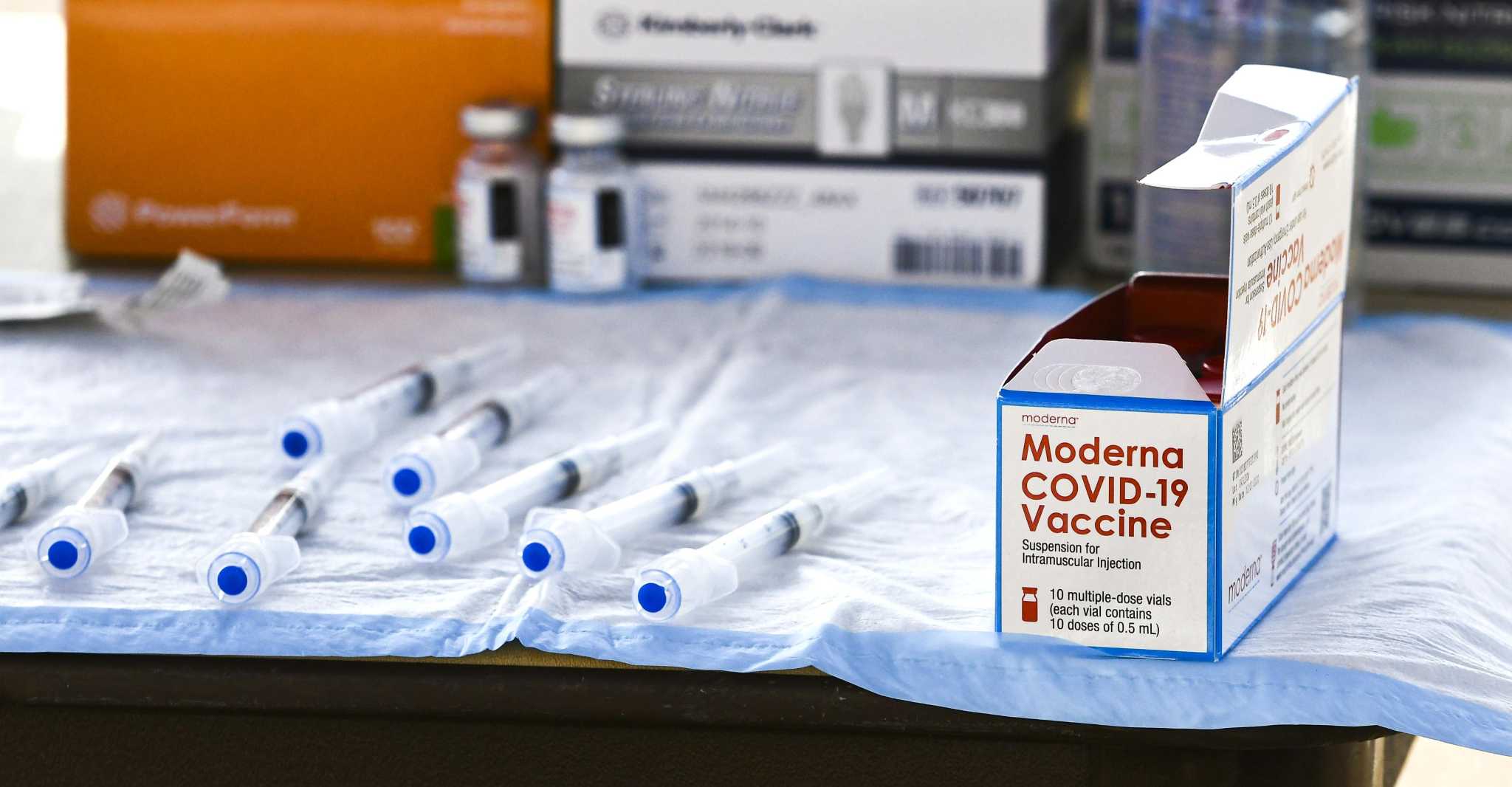 Laredo health officials discuss the reopening of the border, booster shots - Vimarsana News