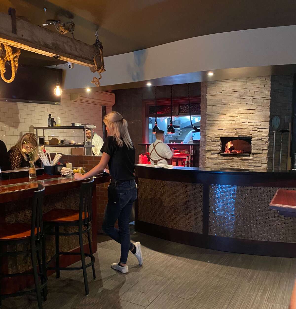 Farmhouse Tap + Tavern falls short, and the pandemic isn’t an excuse