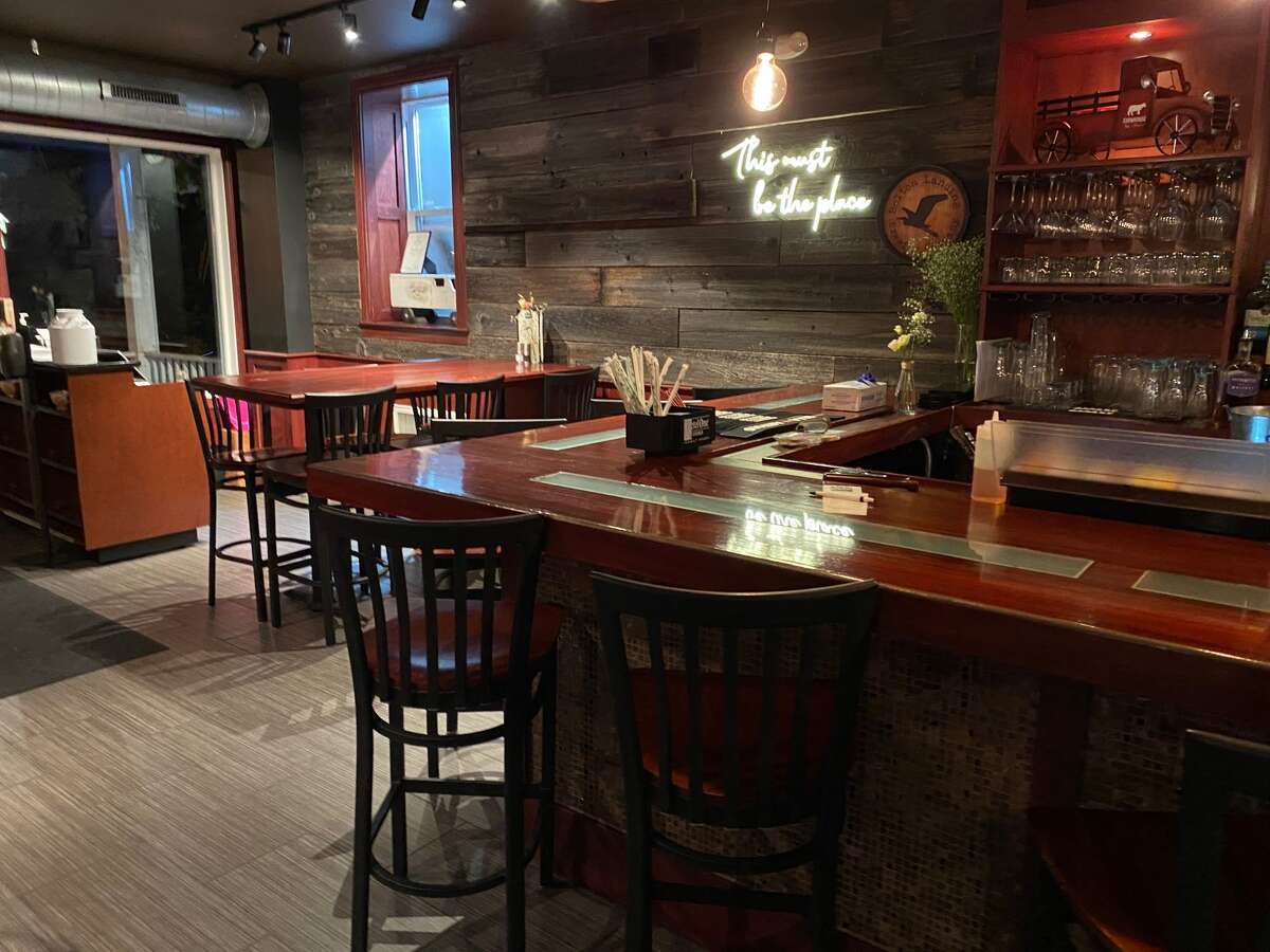 Farmhouse Tap + Tavern falls short, and the pandemic isn’t an excuse