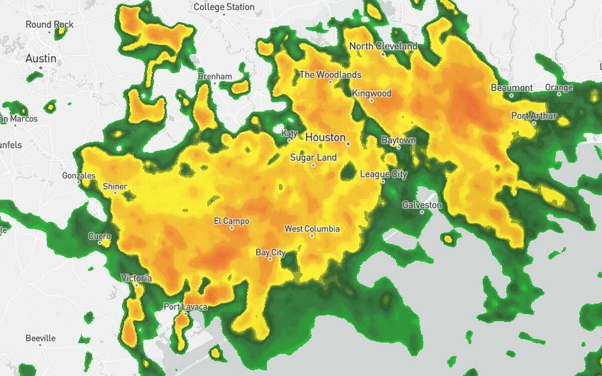 CenterPoint power outages down to 10,000 as severe storms move through