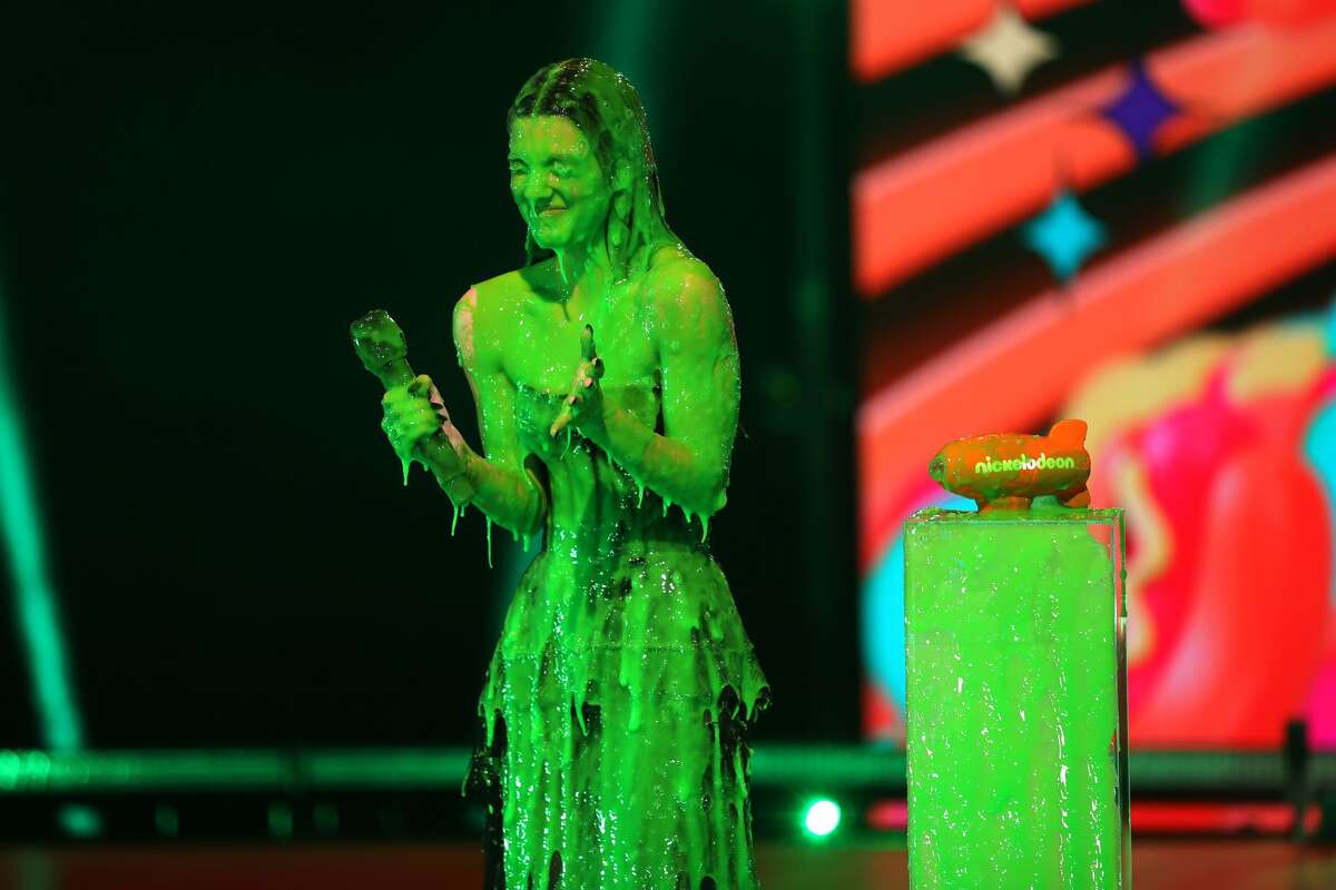 TikTok star and Connecticut native Charli D'Amelio competes with family