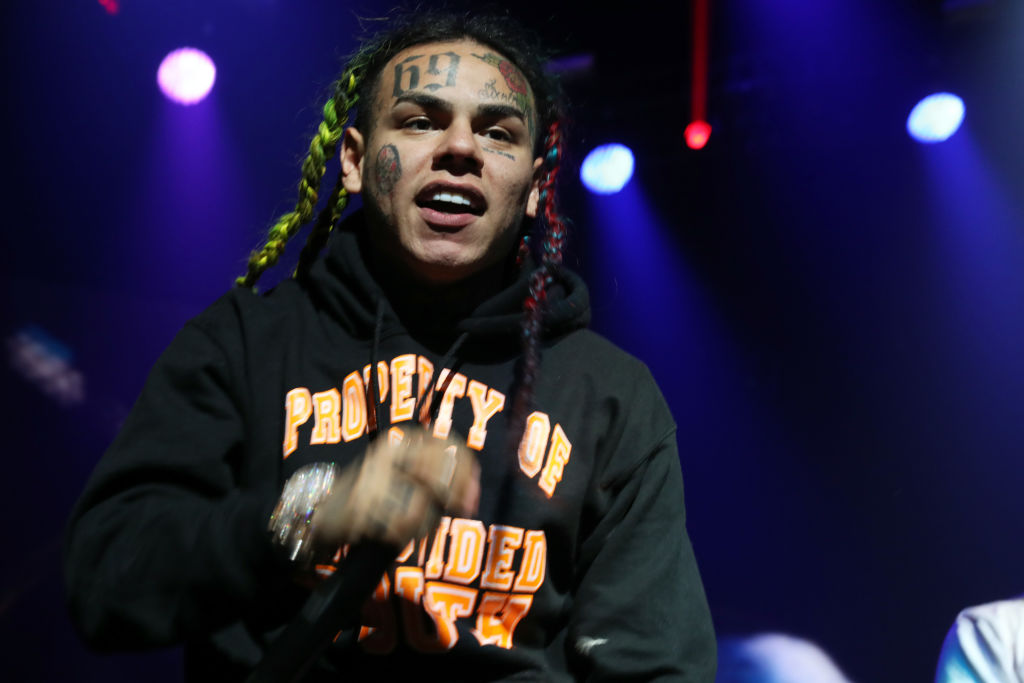 6ix9ine bails on Houston fans, saying he wasn't paid. The venue denies ...