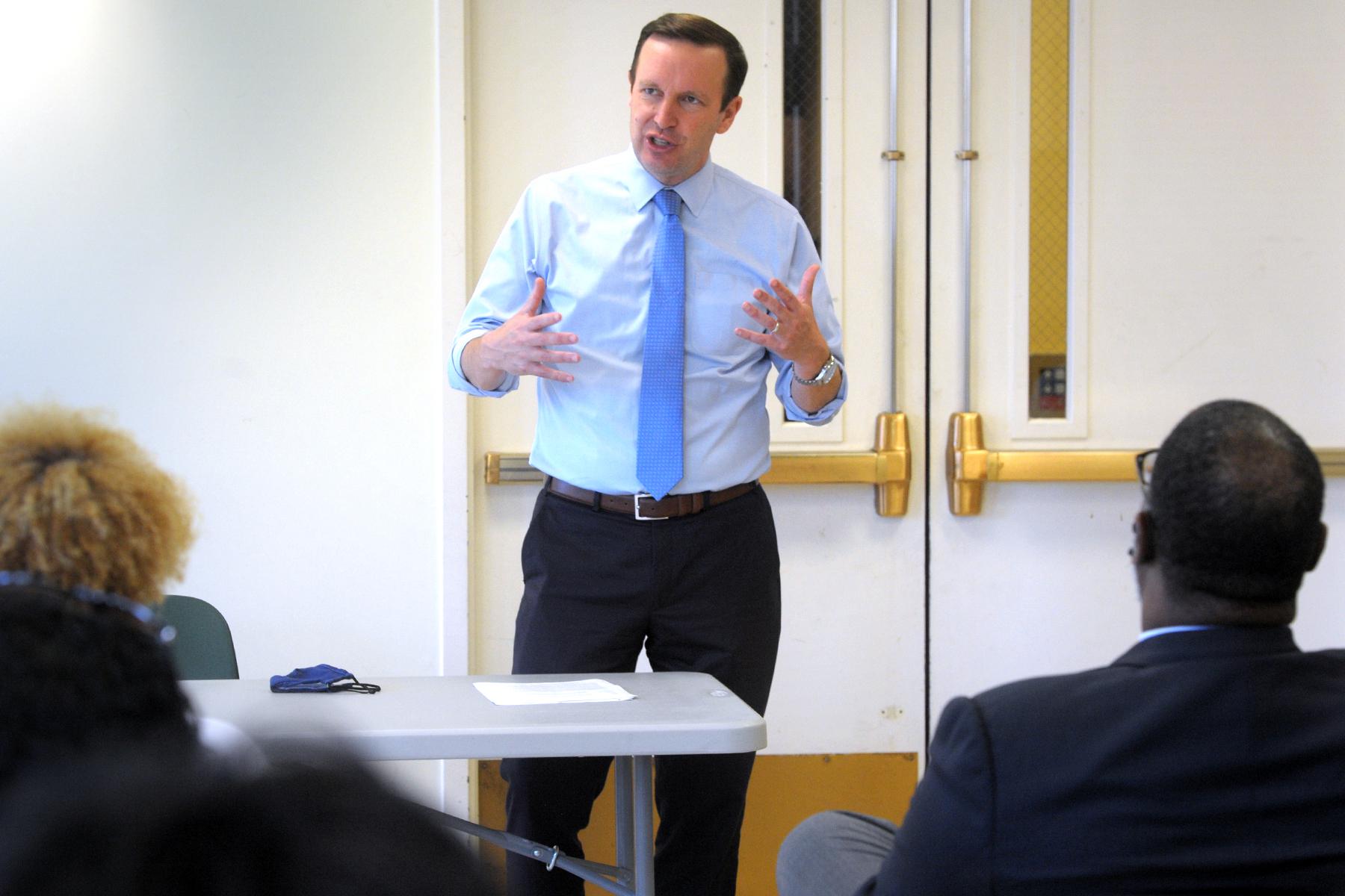 Murphy hears complaints from Bridgeport business owners on federal