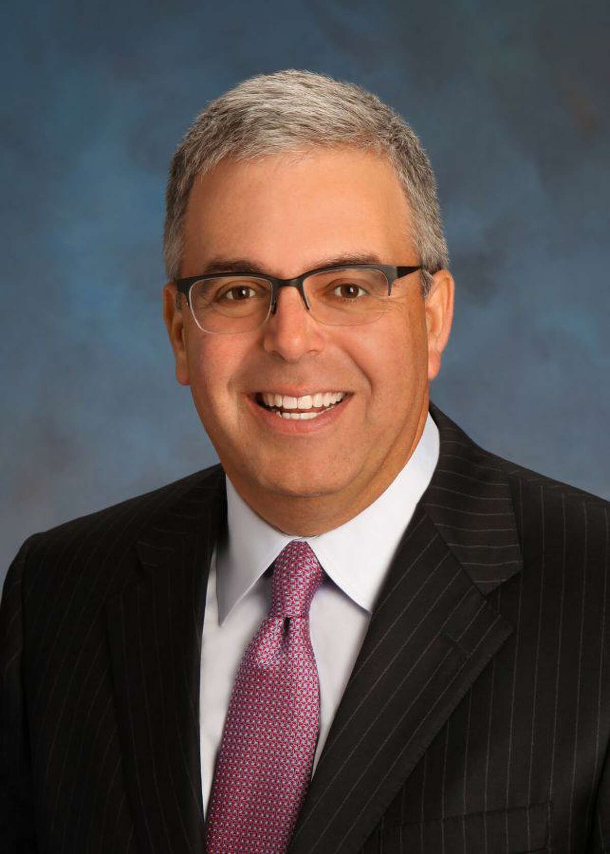 Sam L. Susser chairs Susser Bank, a North Texas institution that has expanded into San Antonio.