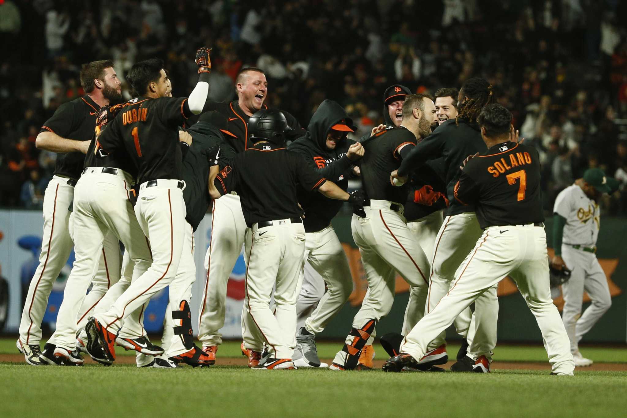 Madison Bumgarner pulls the rest of the Giants' farm with him to