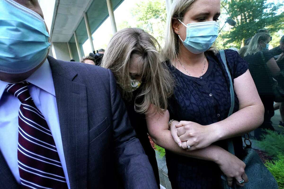Listen Allison Mack sentenced in to 3 years for NXIVM crimes