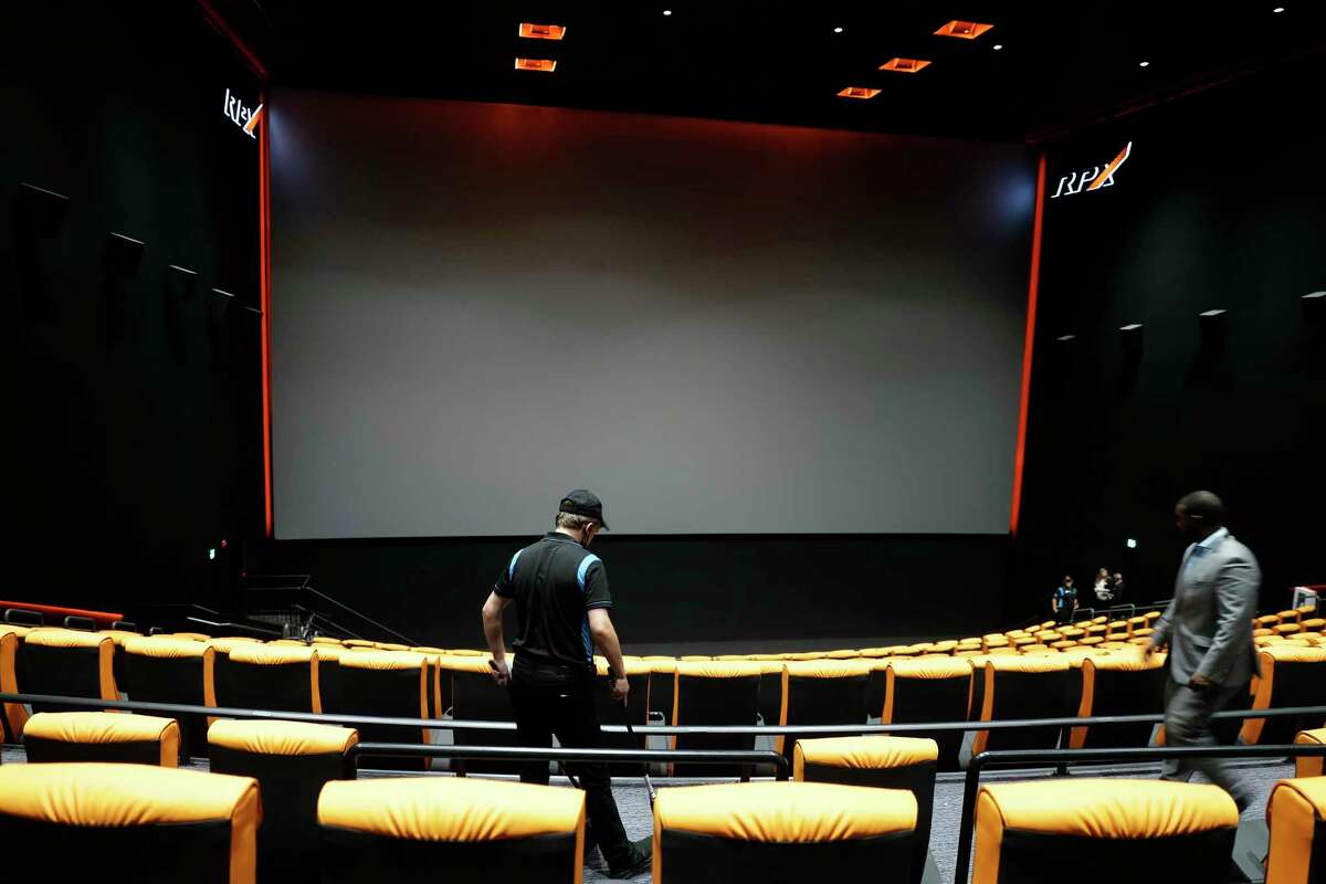 Why can't Houston get a new movie theater inside the Loop? The 'burbs