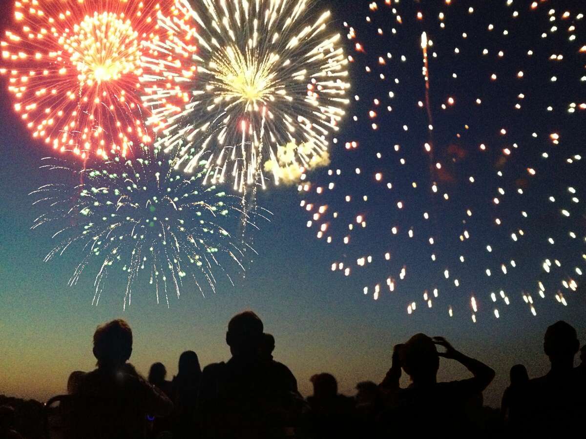 where to see 4th of july fireworks in seattle