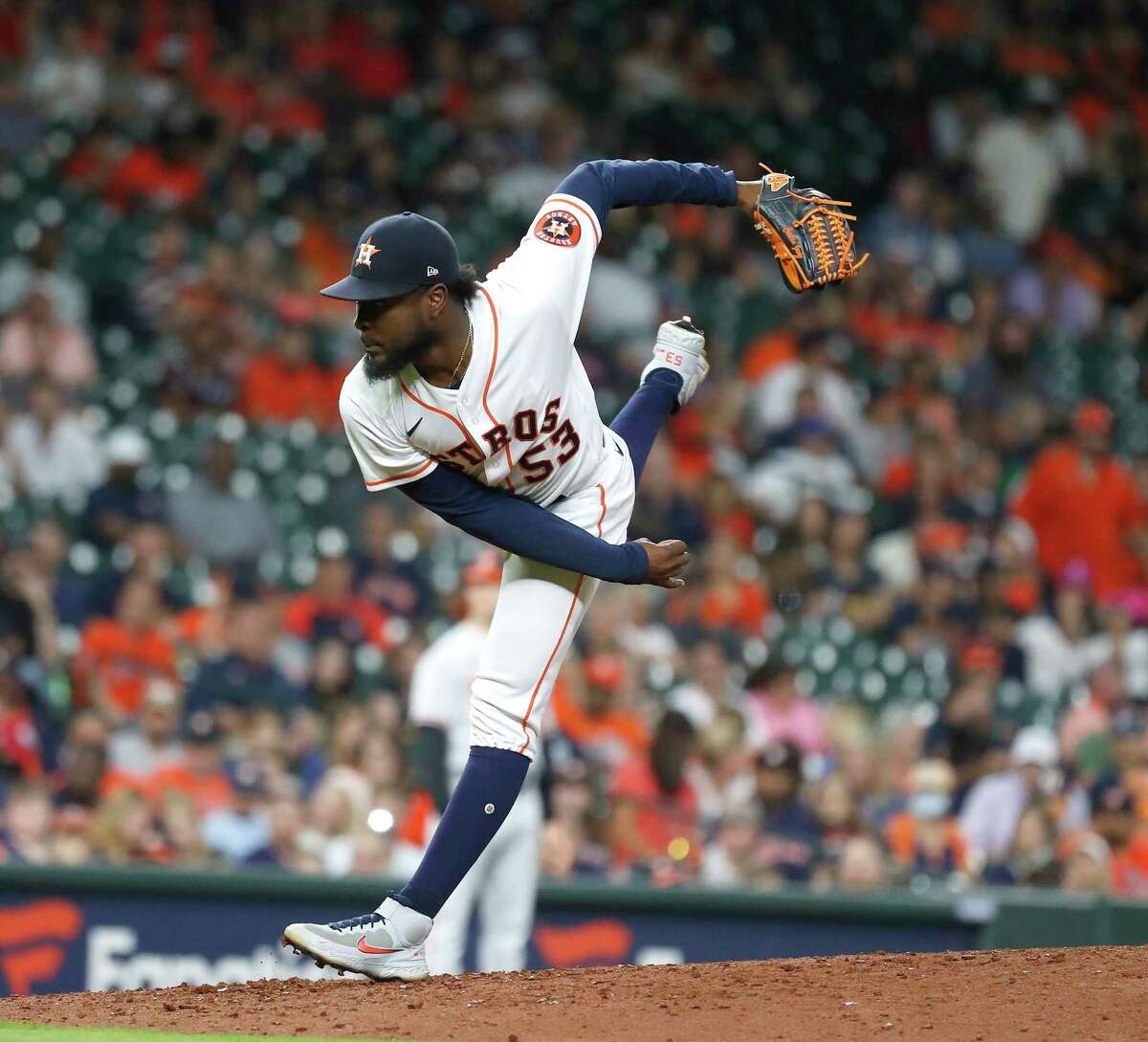 Astros insider: Stellar month ends with a stumble