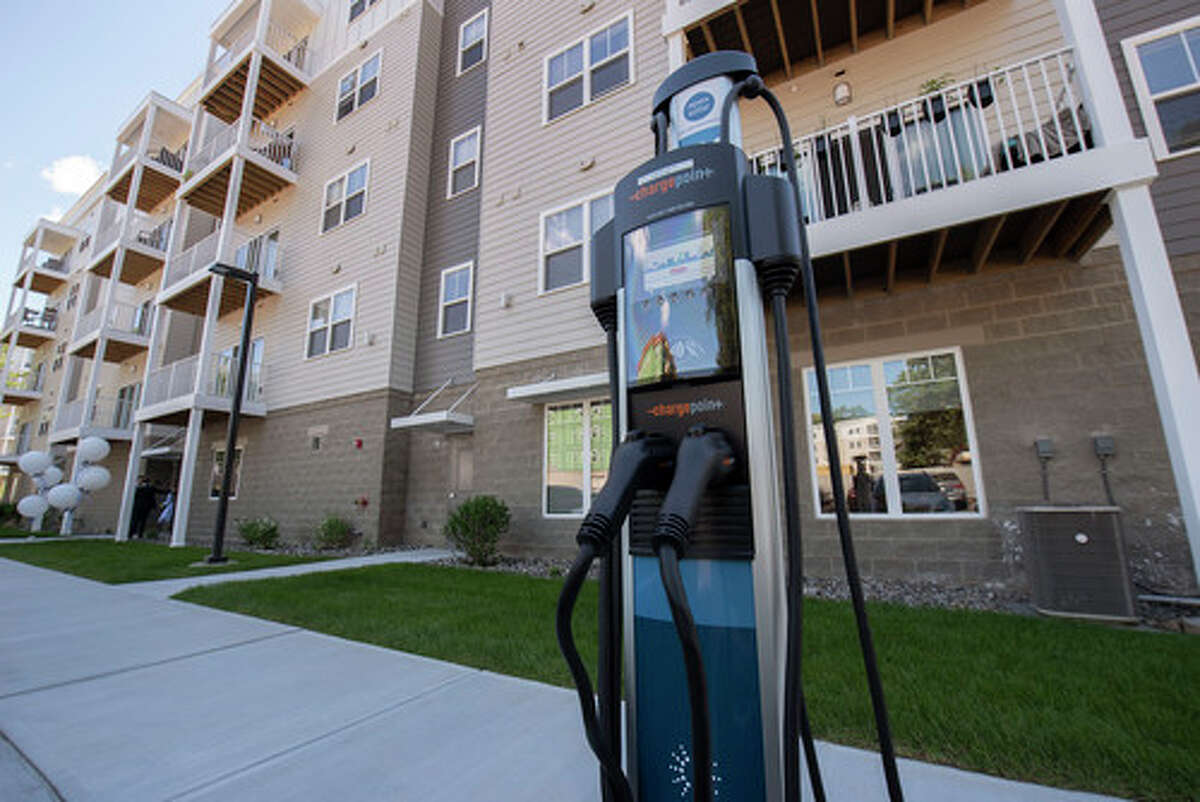 Landmark Albany apartments now open off Fuller Road