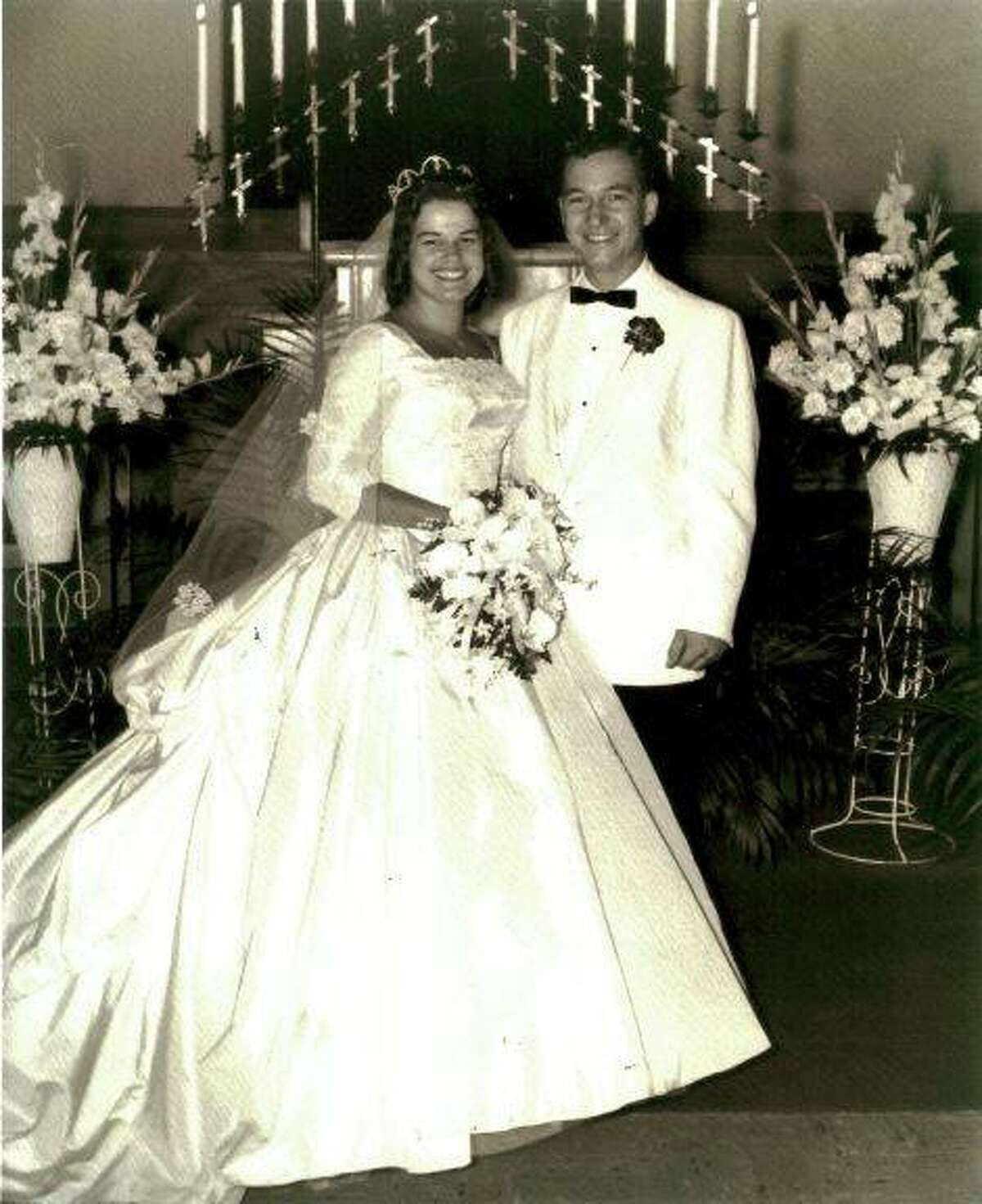Vernon and Brenda Langer at their wedding