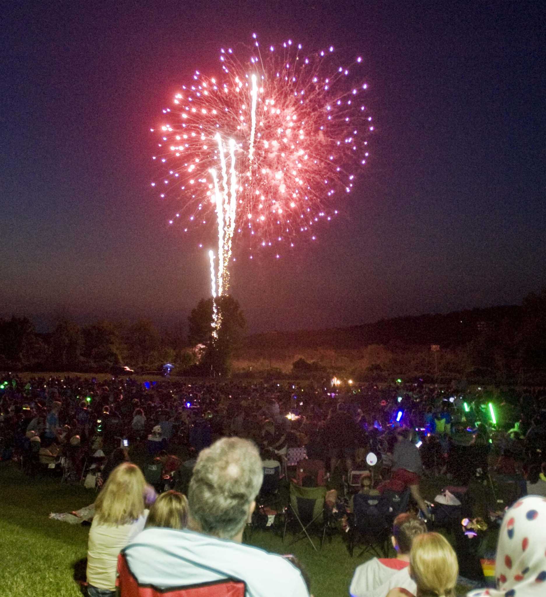 Fourth of July fireworks in Ridgefield go off with a bang