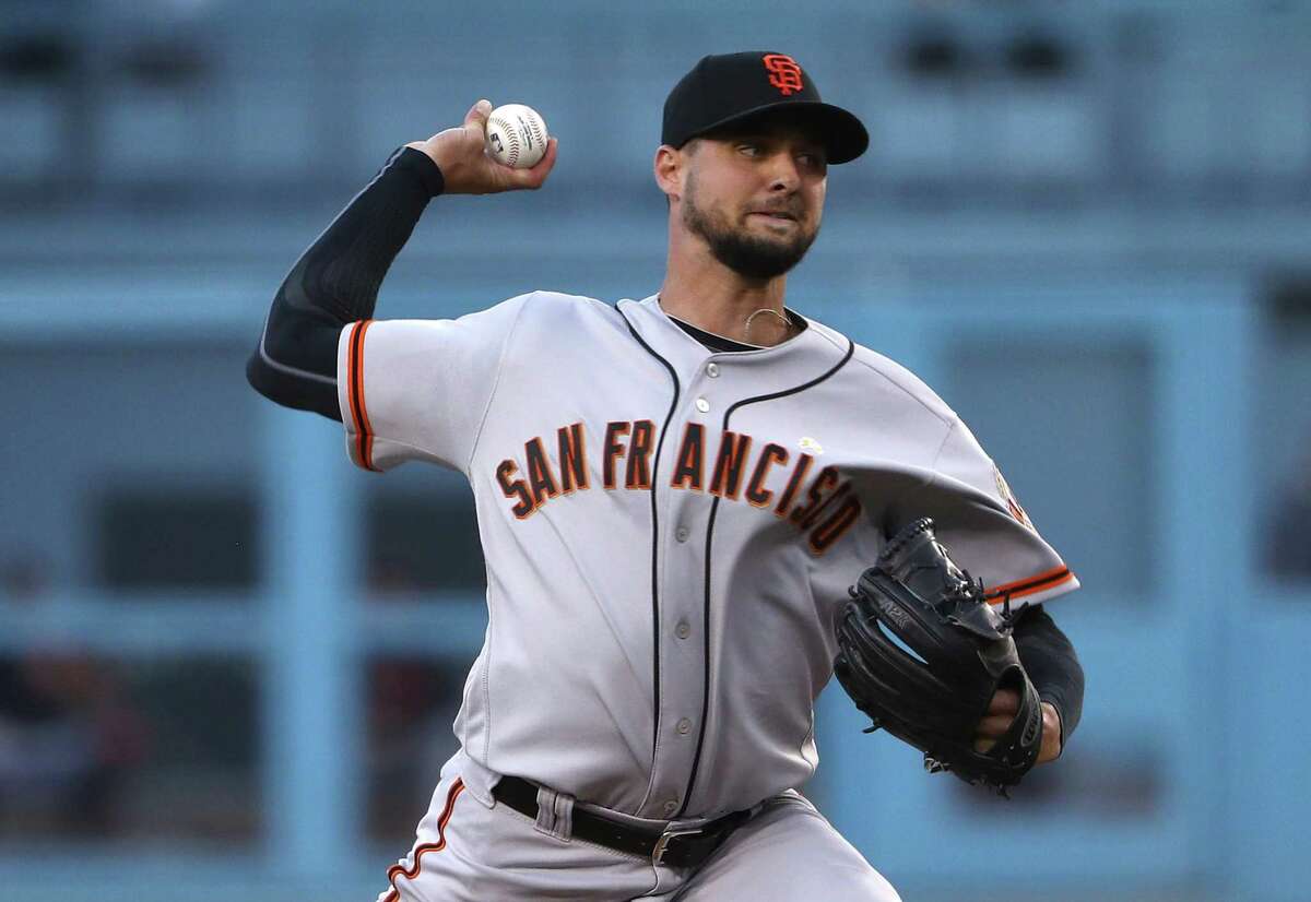 LOS ANGELES, CALIFORNIA - SEPTEMBER 07: Pitcher Tyler Beede #38 of the San Francisco Giants pitches during the first inning of the MLB game against the Los Angeles Dodgers at Dodger Stadium on September 07, 2019 in Los Angeles, California. (Photo by Victor Decolongon/Getty Images)