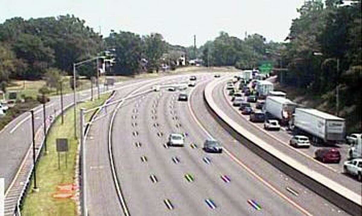 2vehicle collision on I95 north in Darien clears