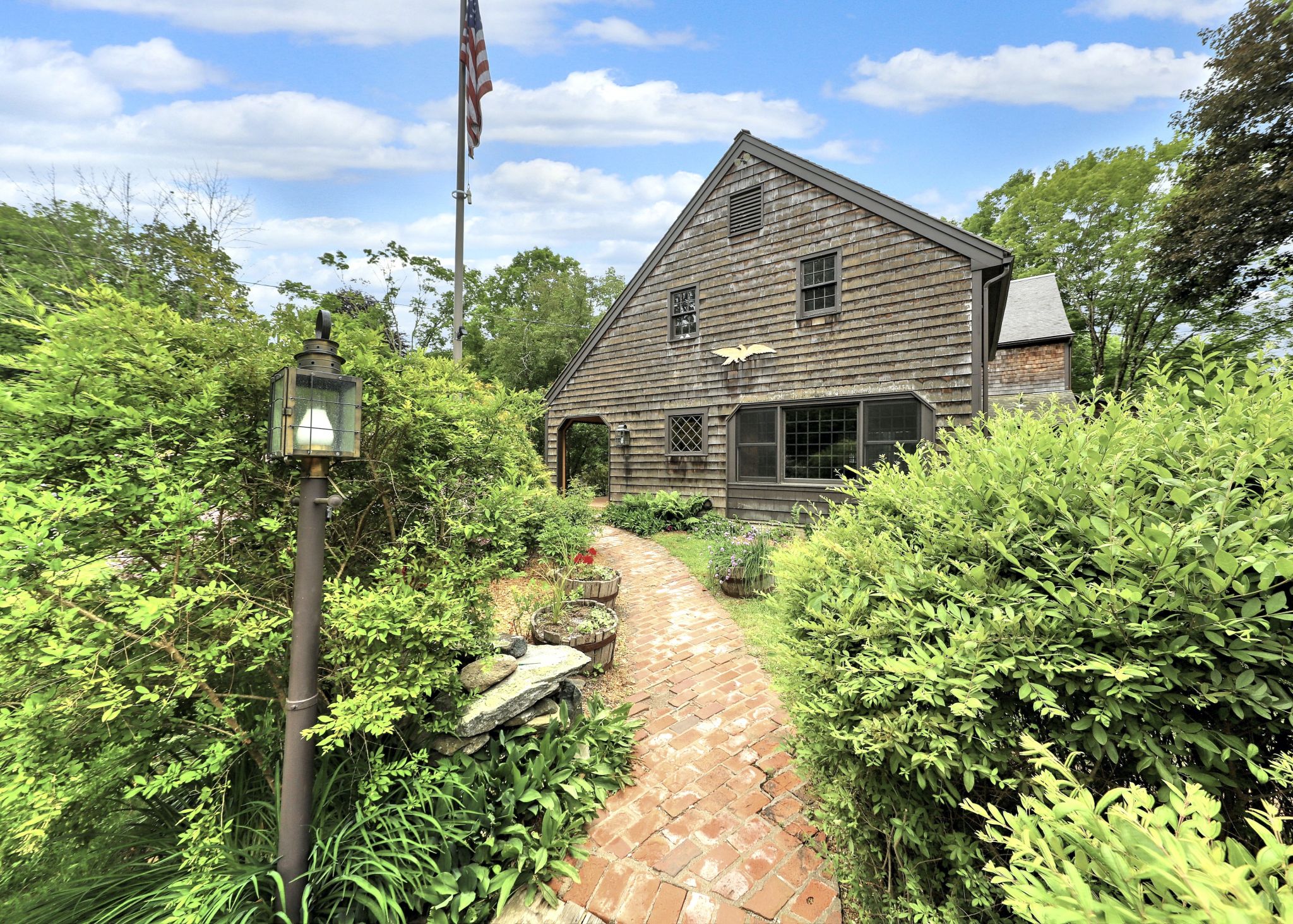 1700s house on the market was home to the Newtown's first town clerk