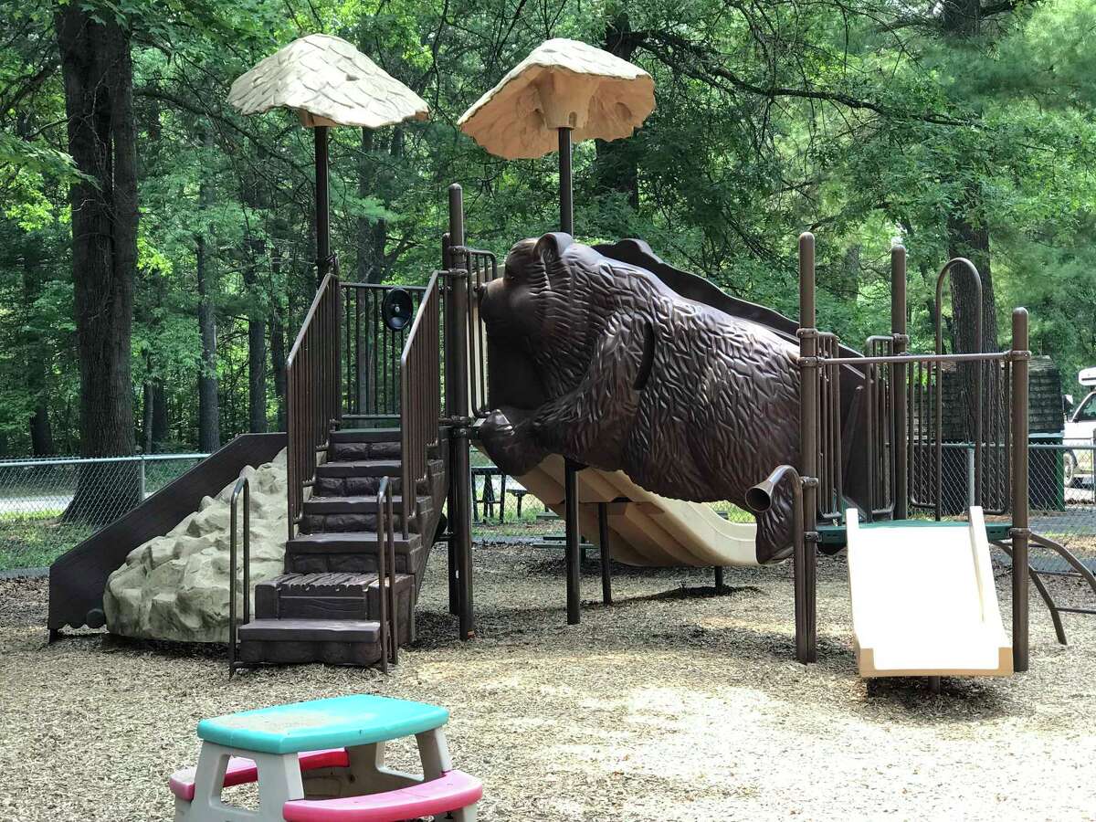 Midland Kiwanis Our playground builders