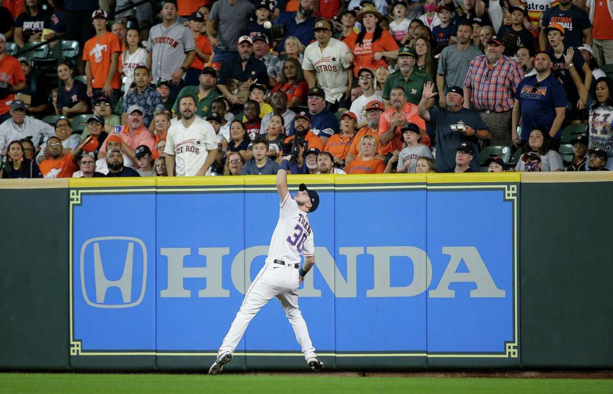 Houston Astros fans relieved as team salvages series finale vs