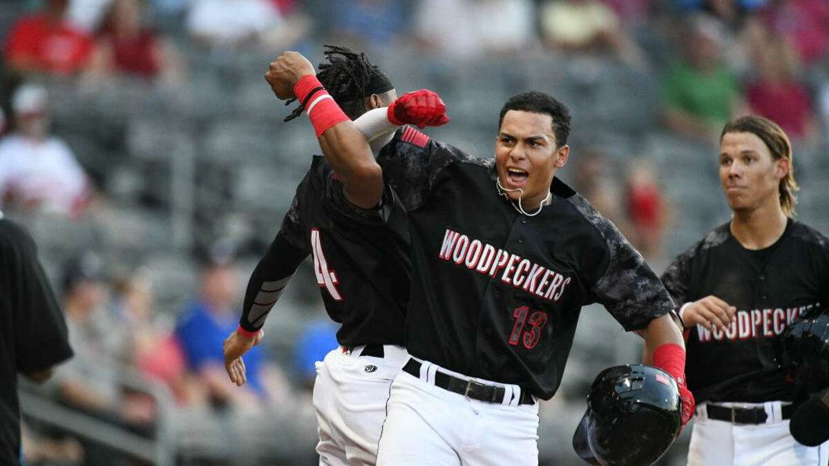 Hooks' J.C. Correa creating own path to major leagues