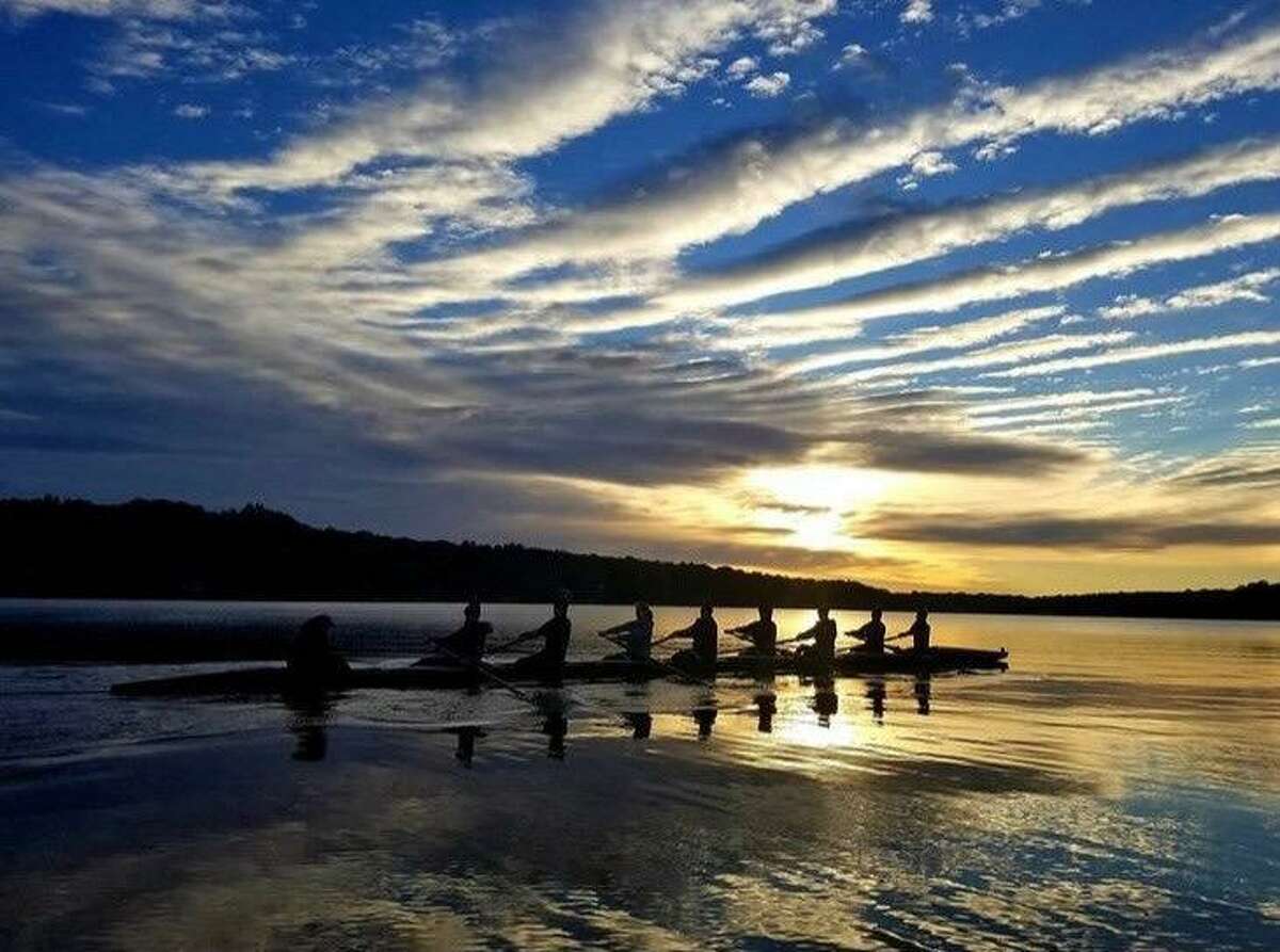 The 2020-2021 UConn women’s rowing team.