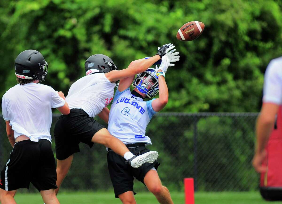 Grip It and Rip It 7on7 football notebook Day 2 Windsor wins the